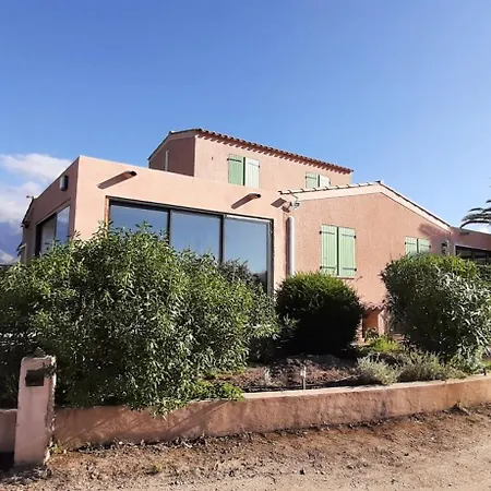 T3 Dans Villa Proche Calvi *